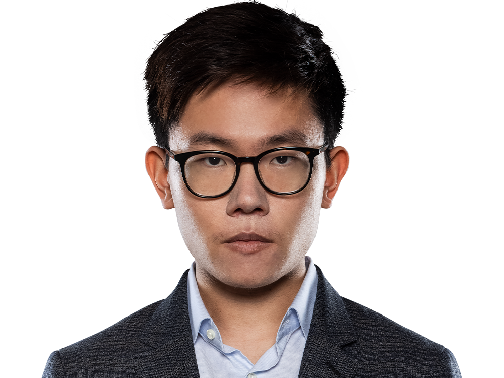 Croissant - Coach for Near Airport